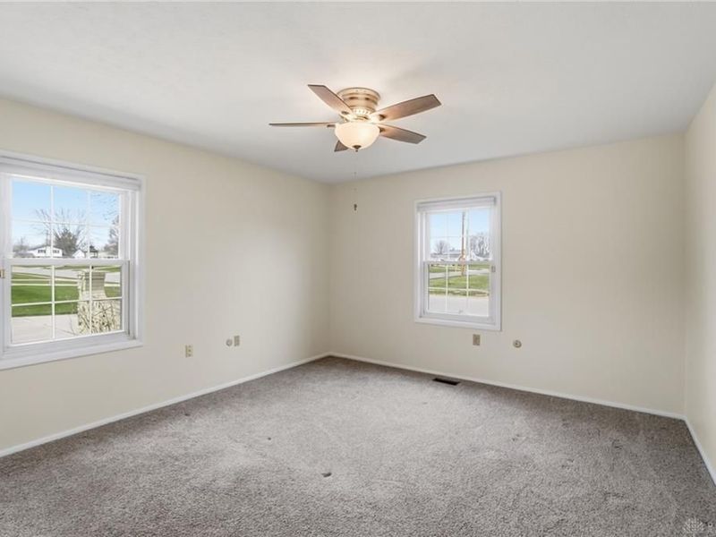 608 W Washington Street, New Carlisle, OH 45344 Photo 17