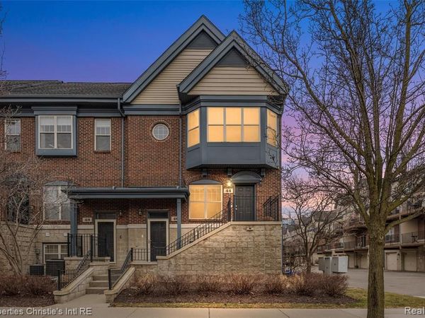 44 Adelaide Street, Detroit, MI 48201