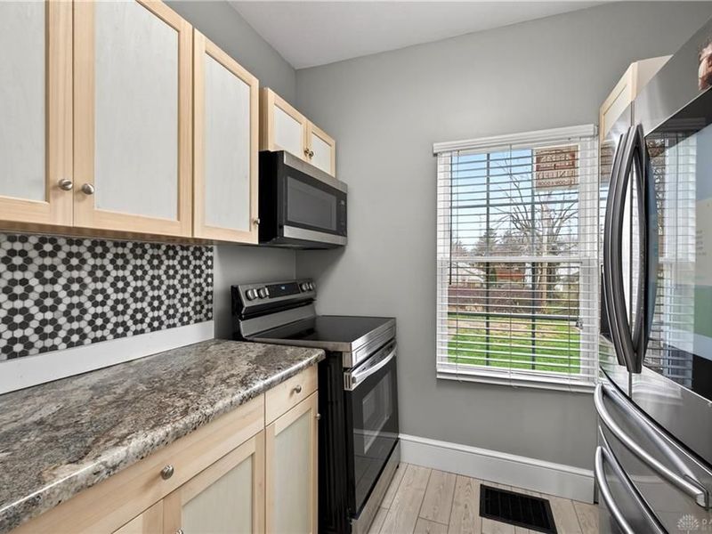 1245 Patterson Road, Dayton, OH 45420 Photo 20