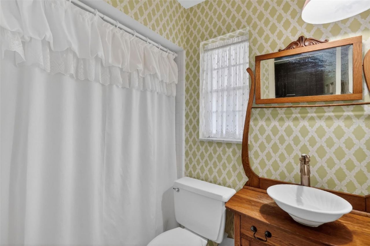 2000 Country Club Drive, Eustis, FL 32726 Photo