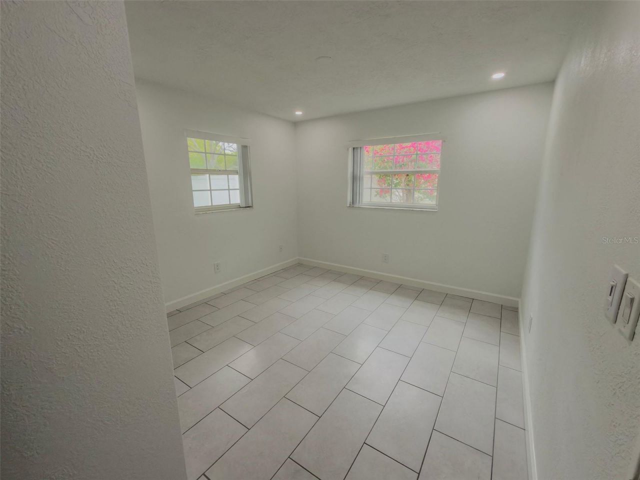 1044 51st Avenue N, Saint Petersburg, FL 33703 Photo