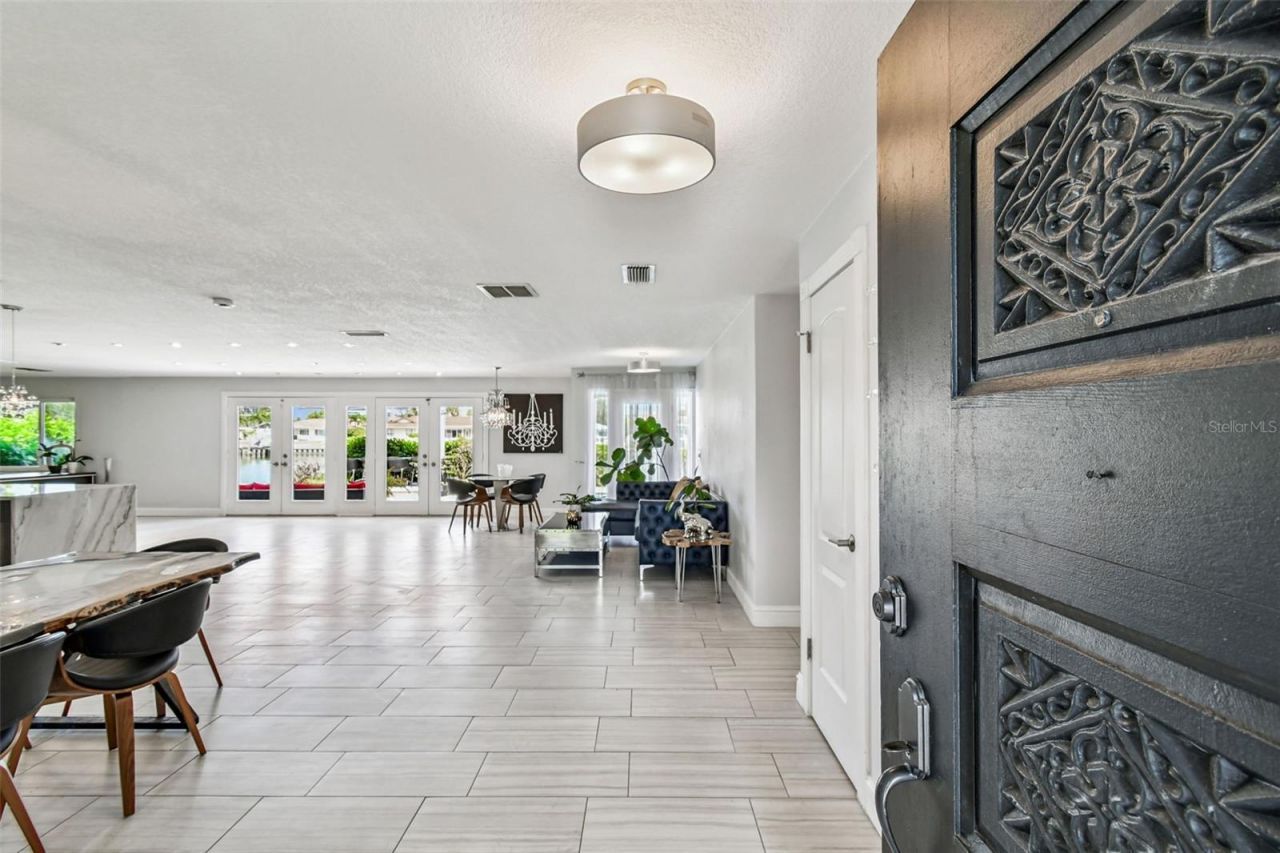 221 Howard Drive, Belleair Beach, FL 33786 Photo