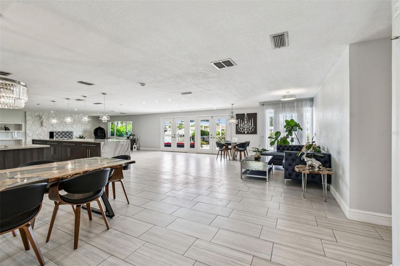 221 Howard Drive, Belleair Beach, FL 33786 Photo