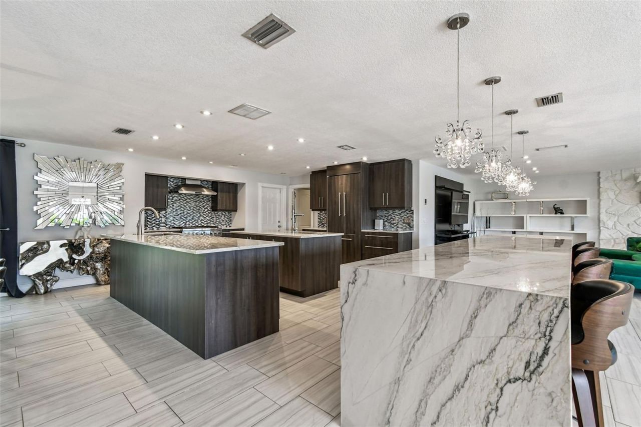 221 Howard Drive, Belleair Beach, FL 33786 Photo