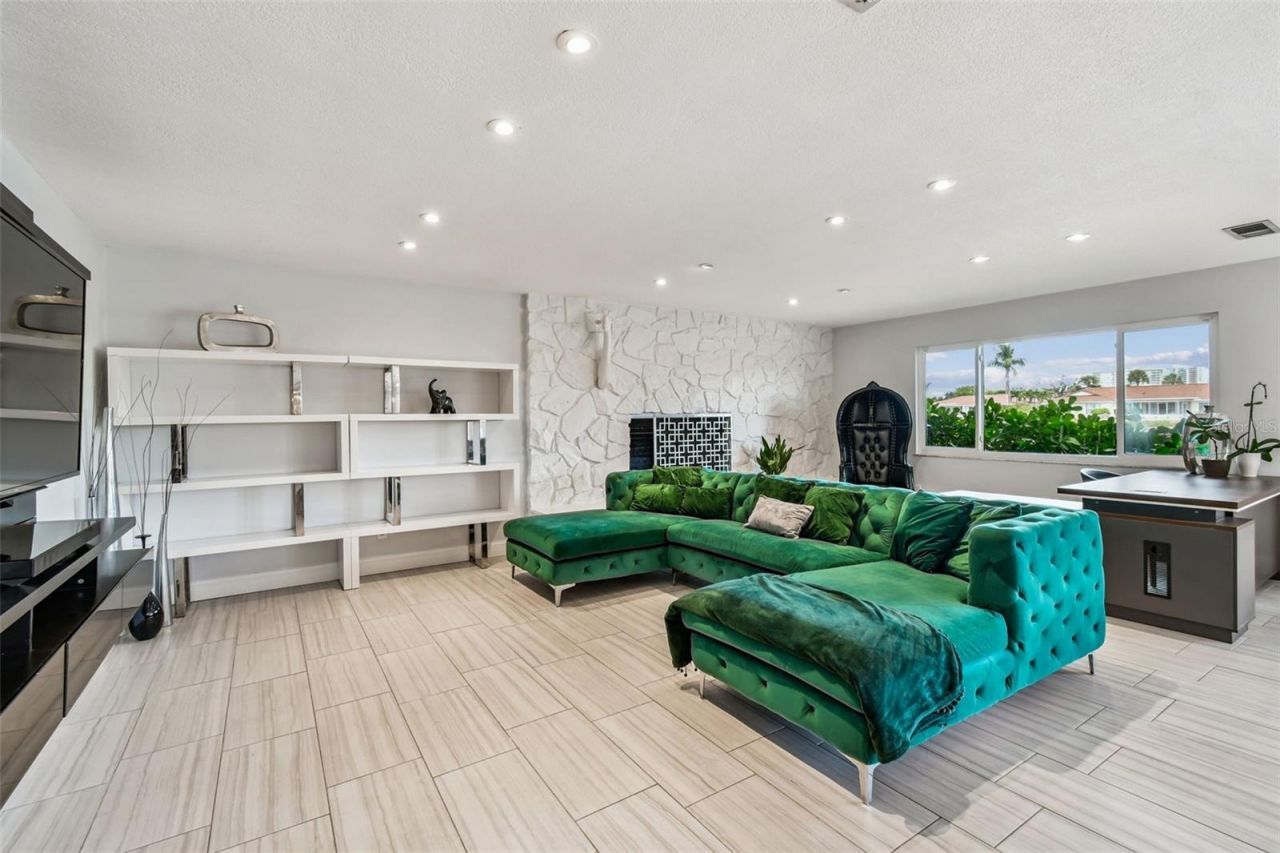 221 Howard Drive, Belleair Beach, FL 33786 Photo