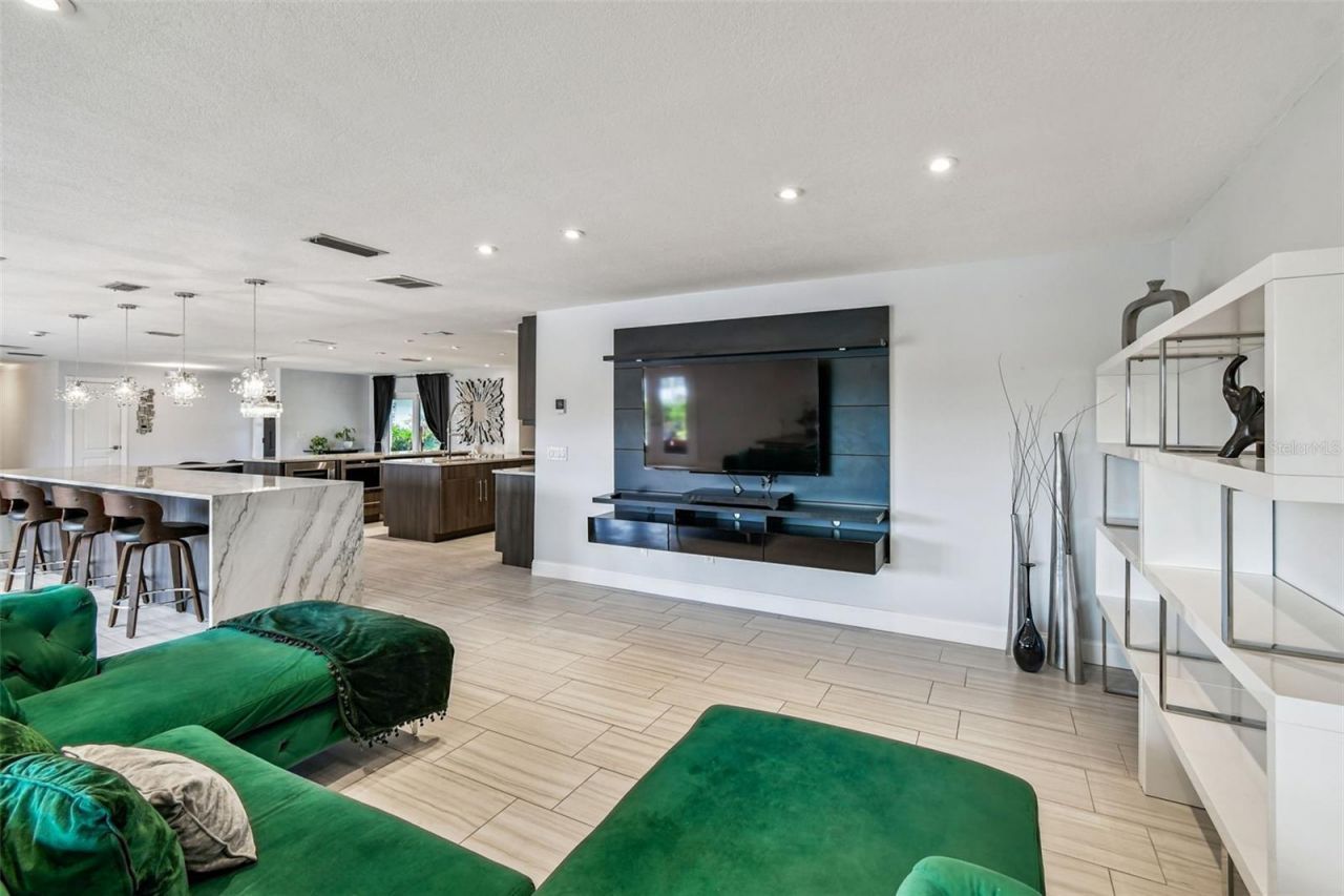 221 Howard Drive, Belleair Beach, FL 33786 Photo