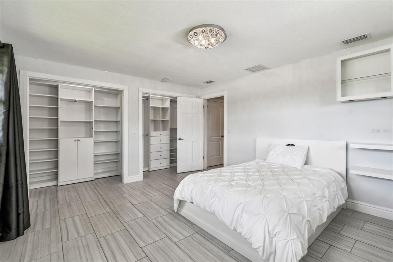 221 Howard Drive, Belleair Beach, FL 33786 Photo