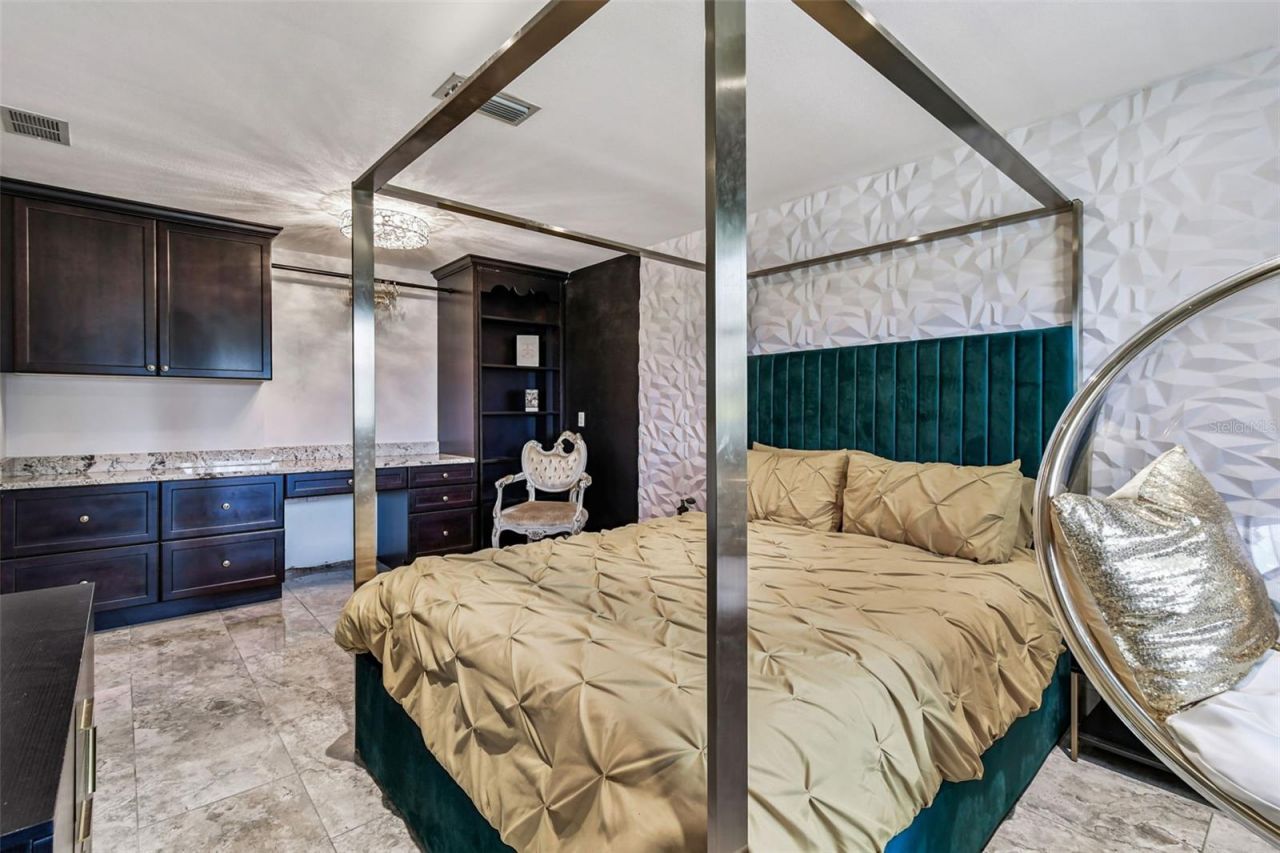 221 Howard Drive, Belleair Beach, FL 33786 Photo