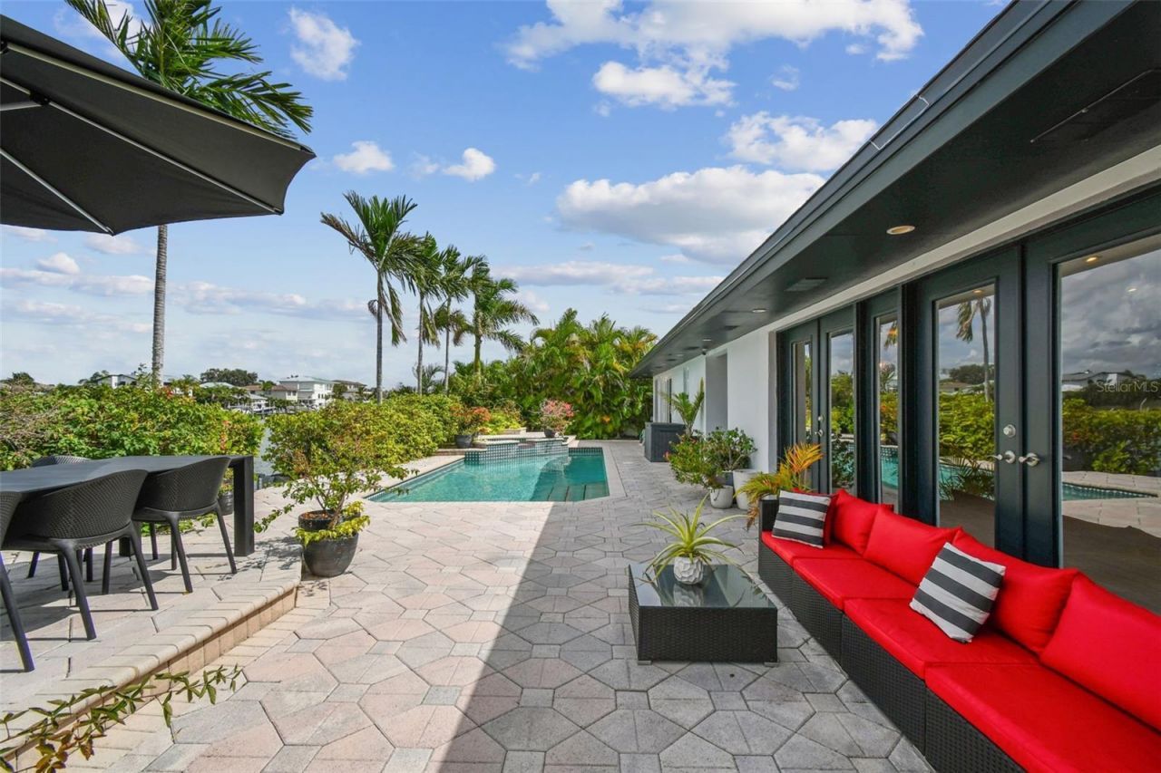 221 Howard Drive, Belleair Beach, FL 33786 Photo