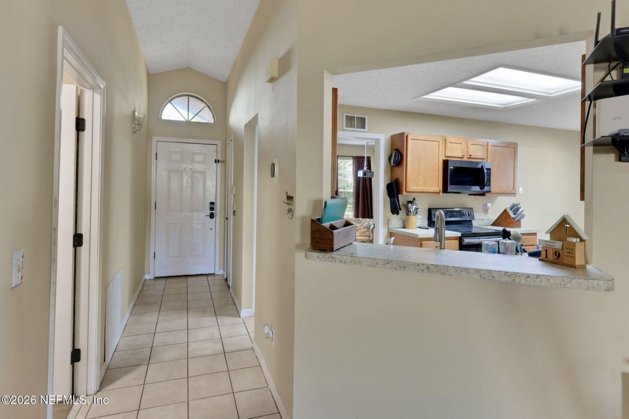 8457 Sugartree Drive, Jacksonville, FL 32244 Photo