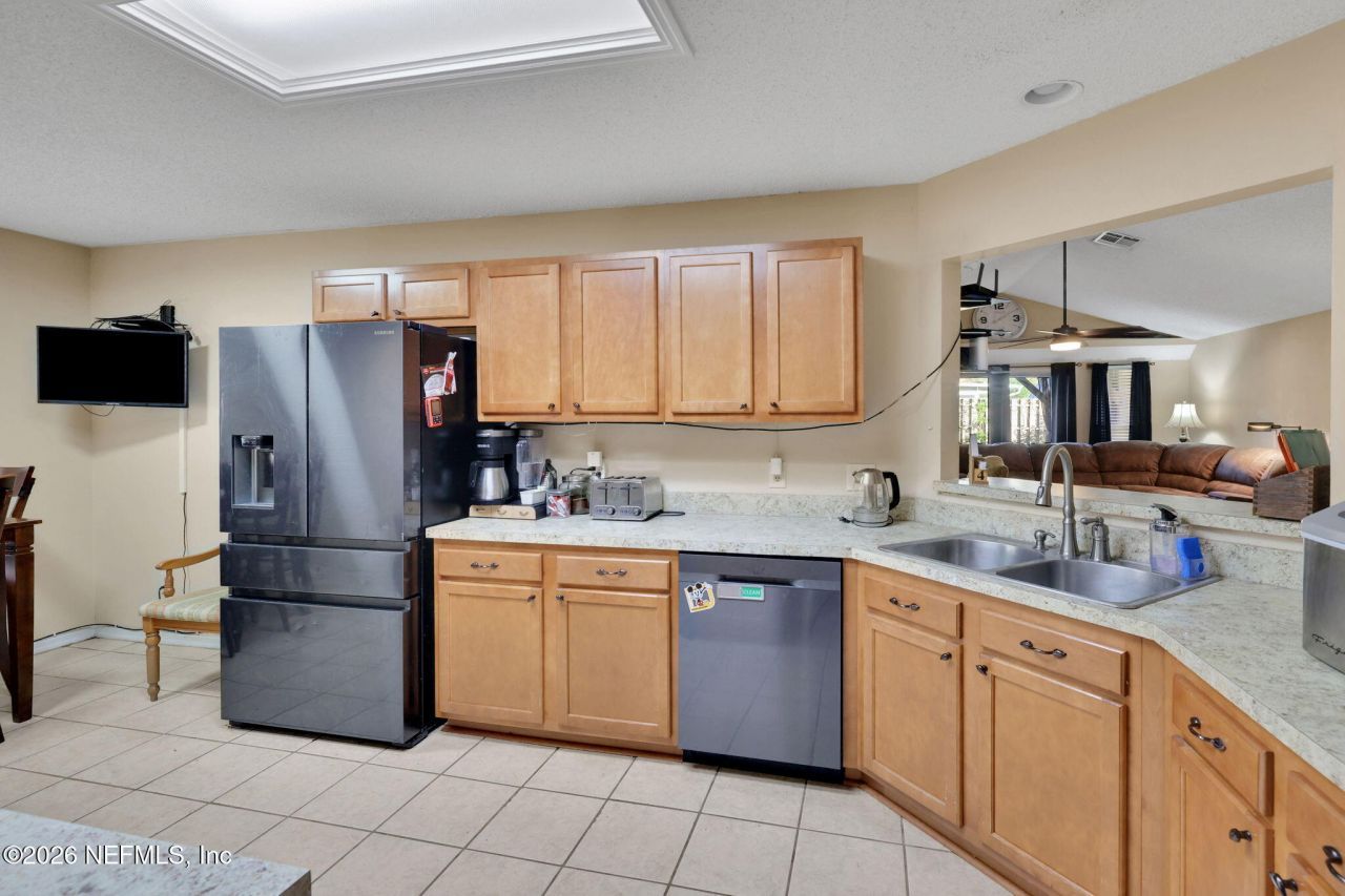 8457 Sugartree Drive, Jacksonville, FL 32244 Photo