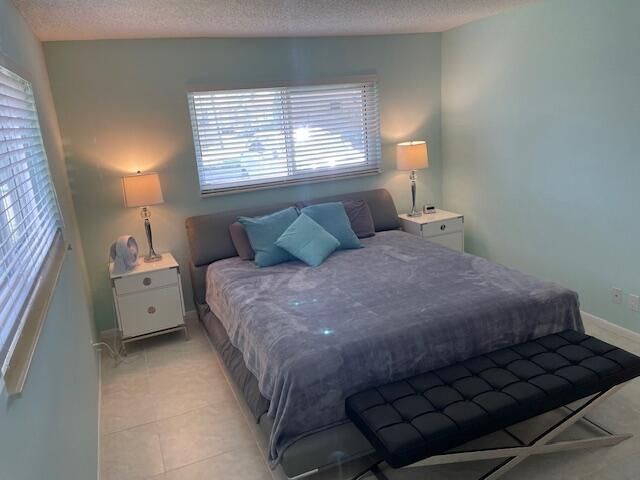 307 Lake Evelyn Drive, West Palm Beach, FL 33411 Photo