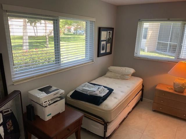 307 Lake Evelyn Drive, West Palm Beach, FL 33411 Photo