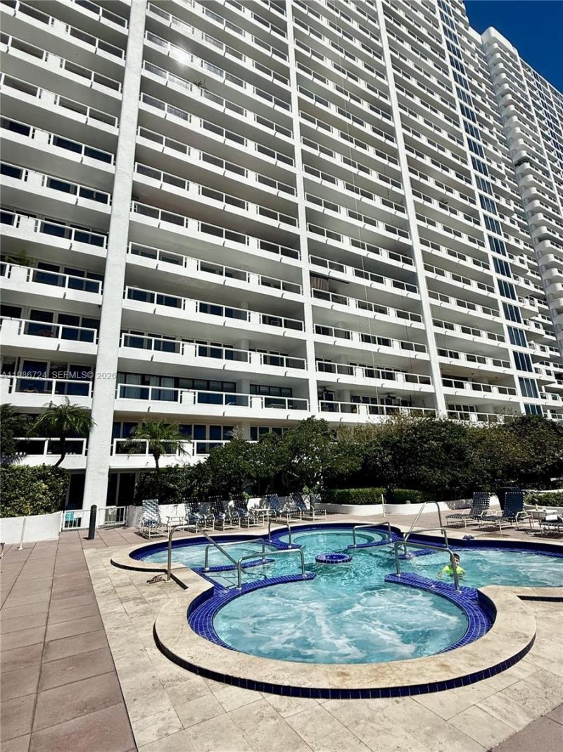 1717 Bayshore Dr Apt, Unit A-1548, Miami, FL 33131 Photo