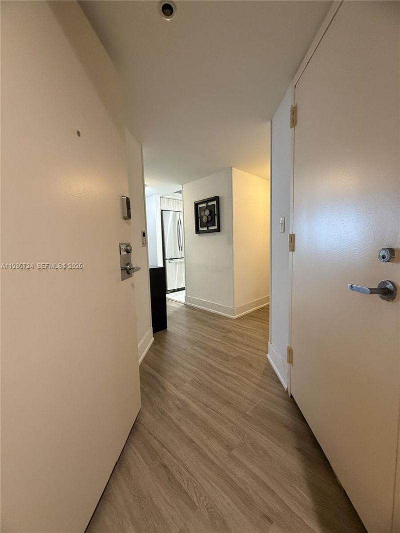 1717 Bayshore Dr Apt, Unit A-1548, Miami, FL 33131 Photo