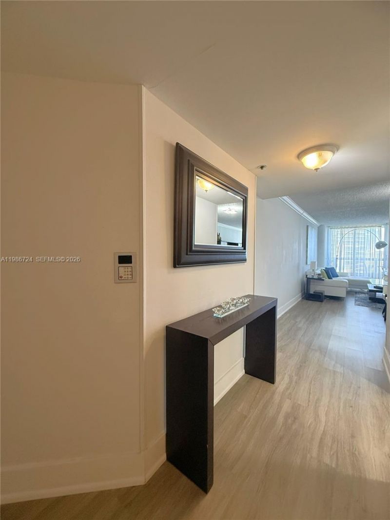 1717 Bayshore Dr Apt, Unit A-1548, Miami, FL 33131 Photo