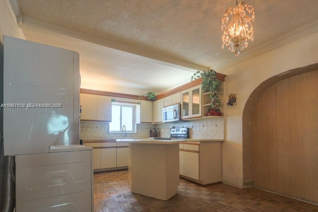 3495 W 2nd Ave , Hialeah, FL 33012 Photo