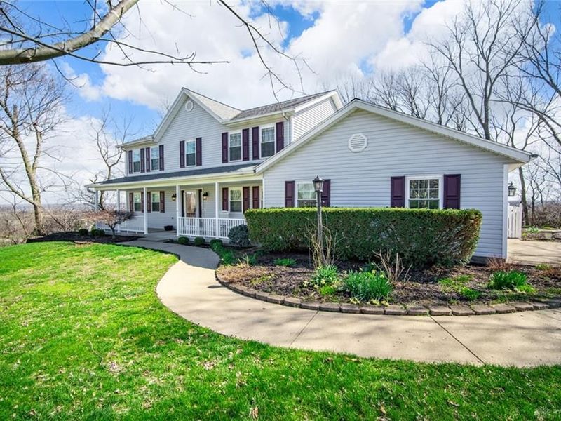 1514 View Point Drive, Beavercreek, OH 45434 Photo 2