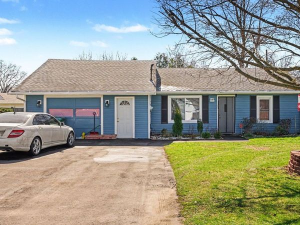 1203 W Mishawaka Road, Elkhart, IN 46517