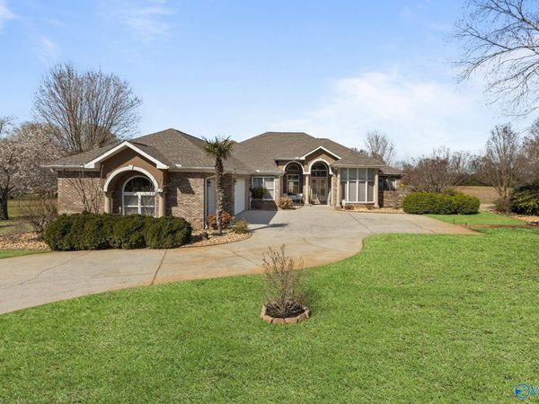 12820 Saint Andrews Drive, Athens, AL 35611