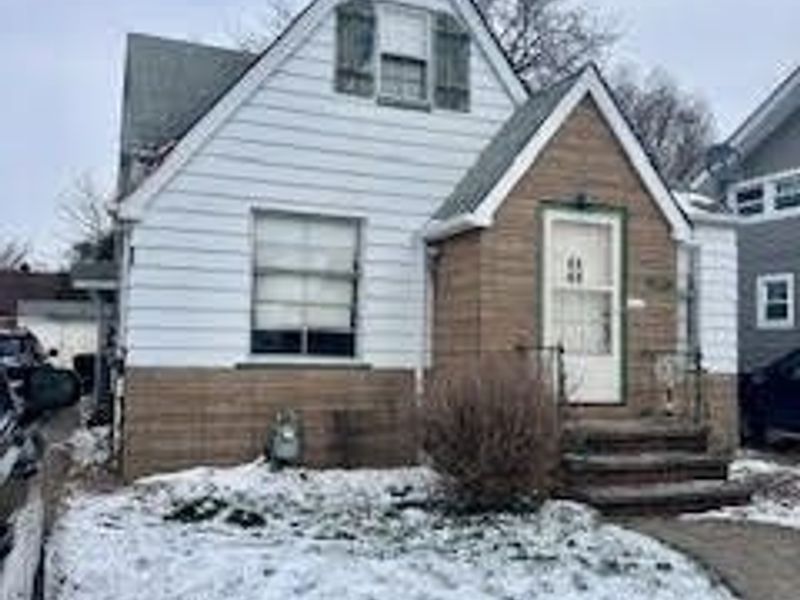 6814 Dartworth Drive, Parma, OH 44129 Photo 1