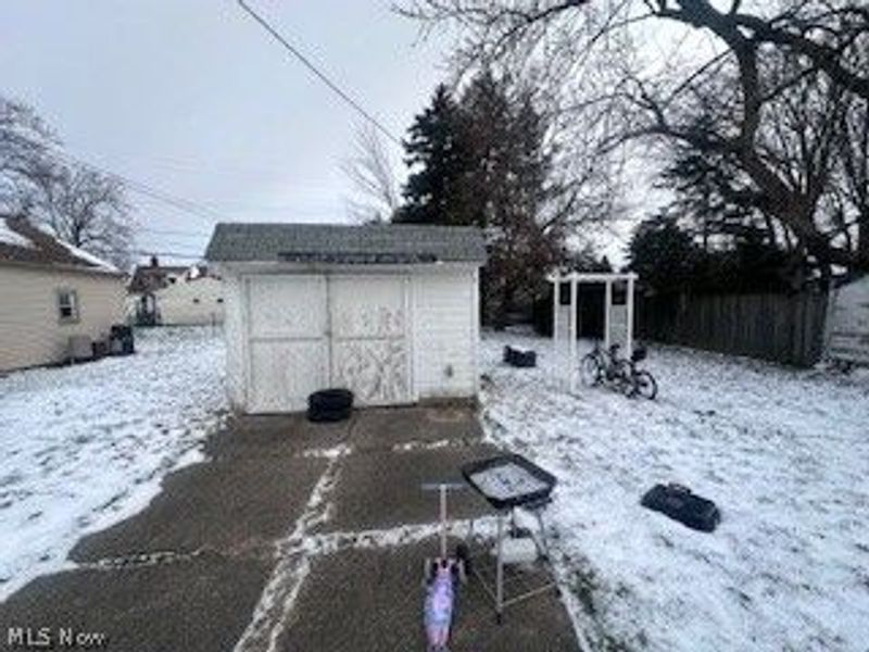 6814 Dartworth Drive, Parma, OH 44129 Photo 11