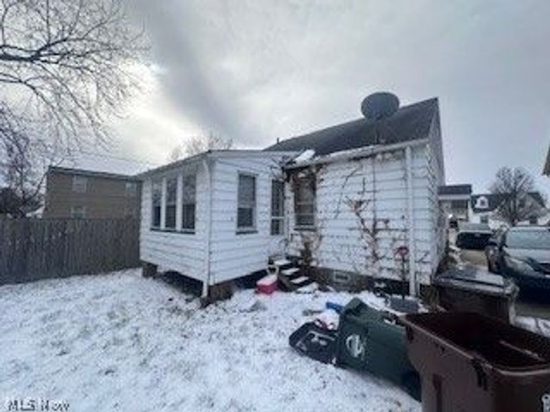 6814 Dartworth Drive, Parma, OH 44129 Photo 12