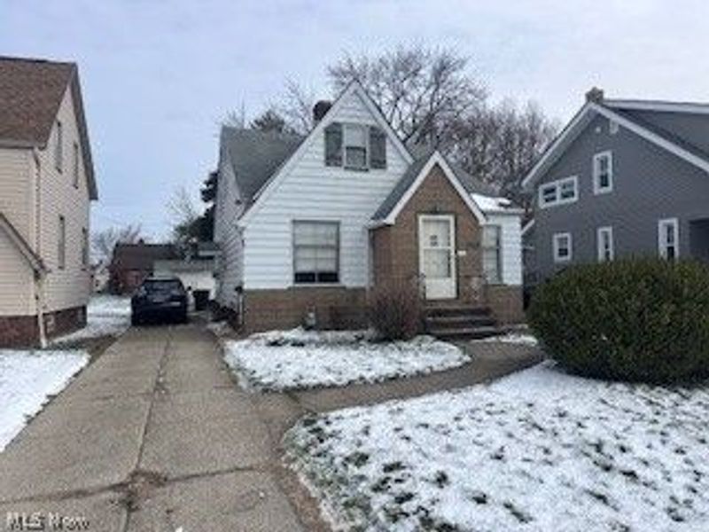 6814 Dartworth Drive, Parma, OH 44129 Photo 9