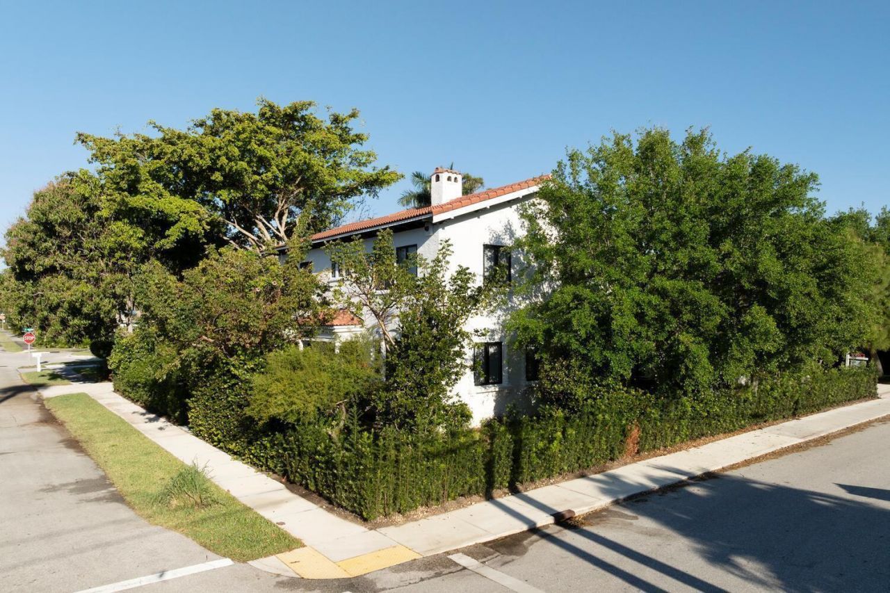 1629 S Lakeside Drive, Lake Worth Beach, FL 33460 Photo