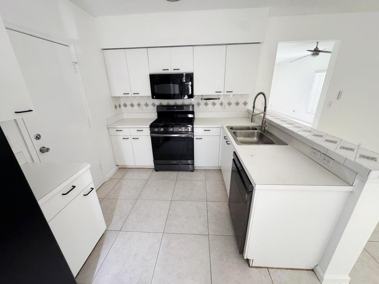 10851 Palm Ridge Lane, Tamarac, FL 33321 Photo