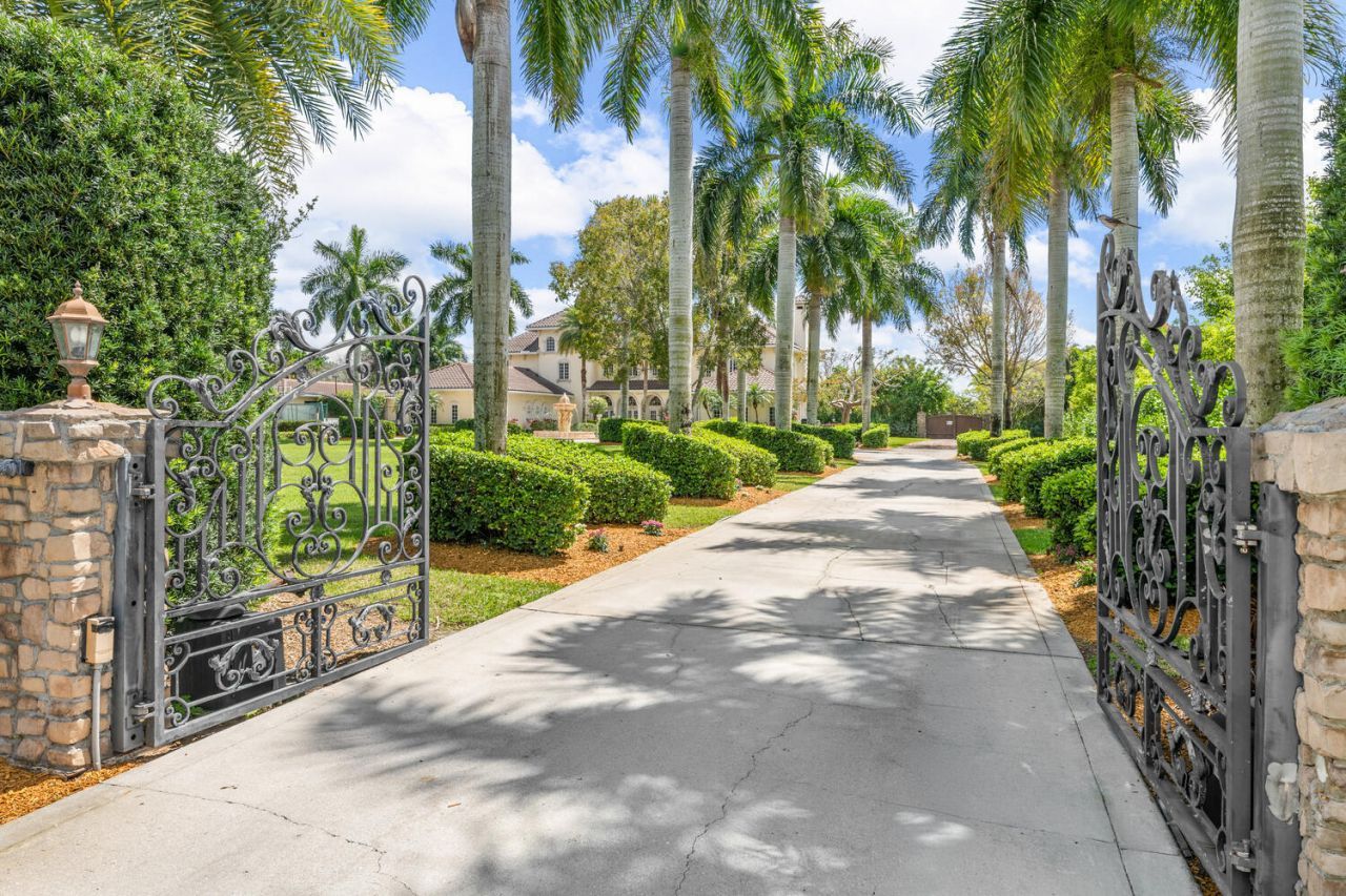 14535 Draft Horse Lane, Wellington, FL 33414 Photo