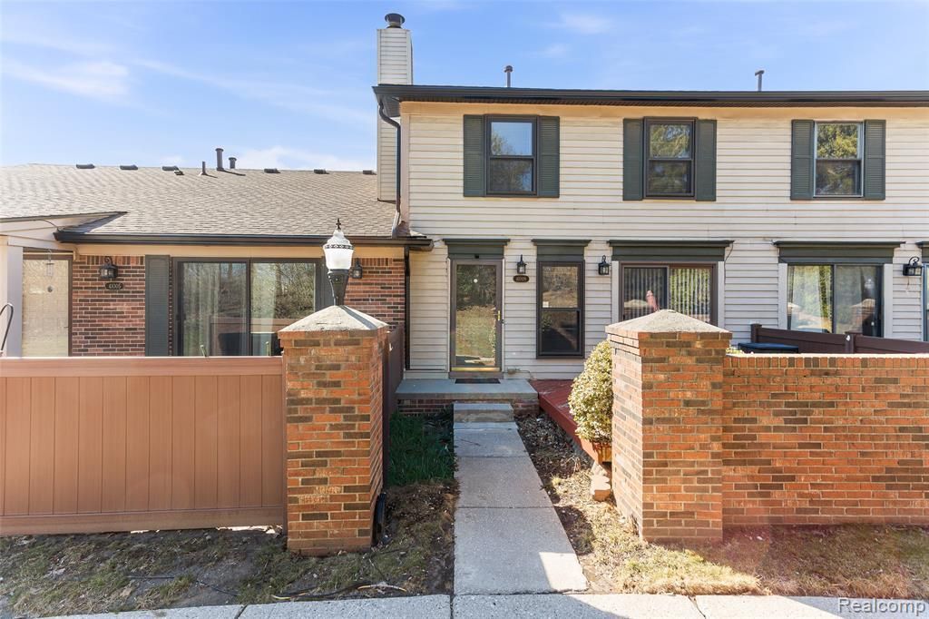 41009 Southwind Drive, Canton, MI 48188 Main Photo