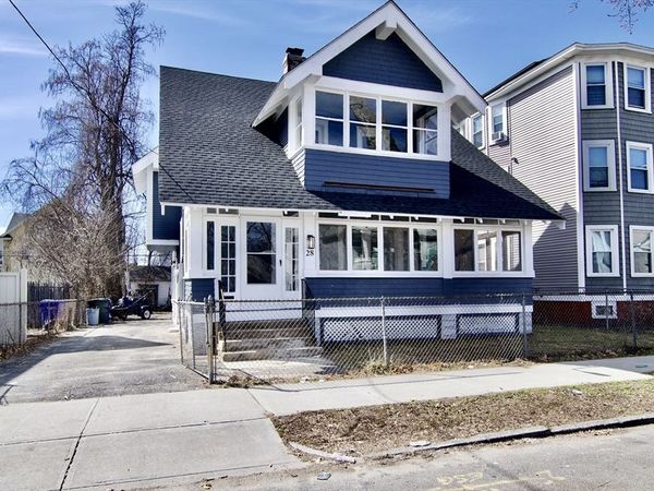 28 Bristol St, Springfield, MA 01109