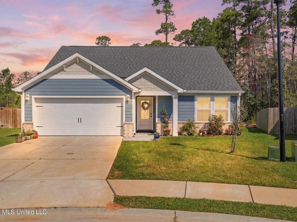 3317 Discovery Place, Ocean Springs, MS 39564