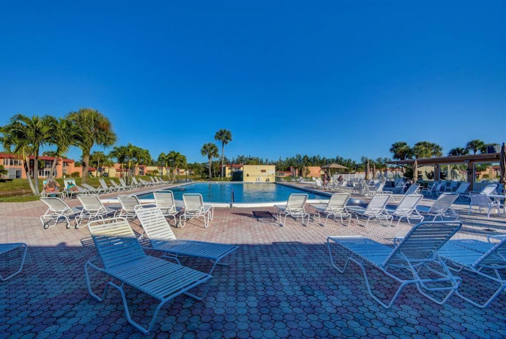 307 Lake Evelyn Drive, West Palm Beach, FL 33411 Photo