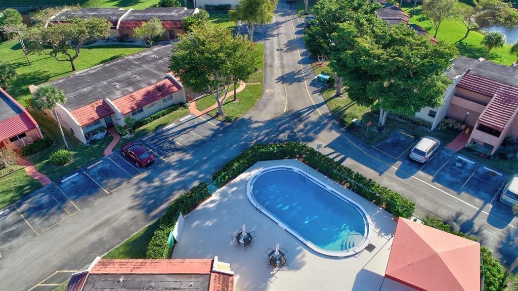 307 Lake Evelyn Drive, West Palm Beach, FL 33411 Photo