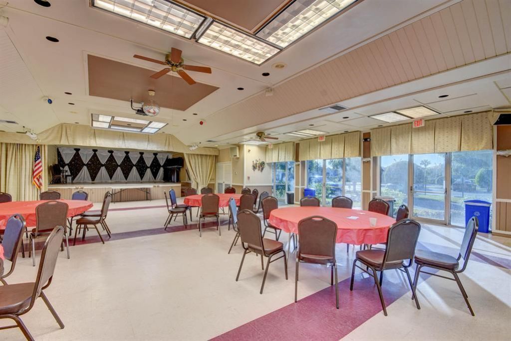 307 Lake Evelyn Drive, West Palm Beach, FL 33411 Photo