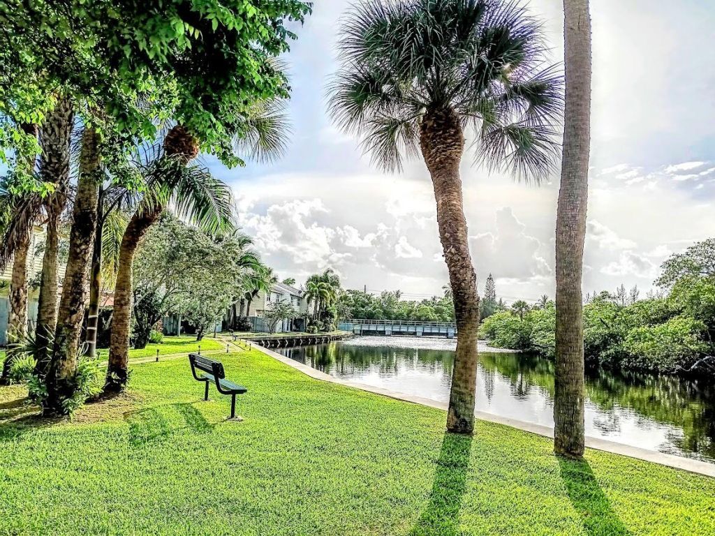 1827 NE 15th Avenue Ne, Unit 1827, Fort Lauderdale, FL 33305 Photo