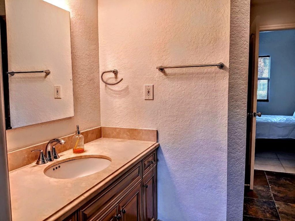 1827 NE 15th Avenue Ne, Unit 1827, Fort Lauderdale, FL 33305 Photo