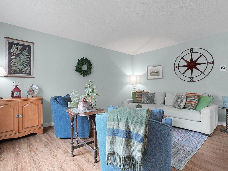 27 Barrhill Drive, Delaware, OH 43015 Photo 3