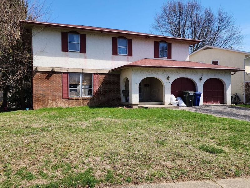 1862 Torchwood Drive , Columbus, OH 43229 Photo 2