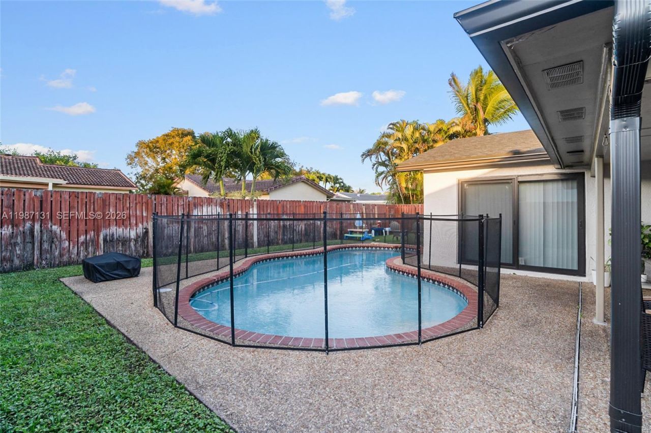 9841 NW 24th St , Coral Springs, FL 33065 Photo