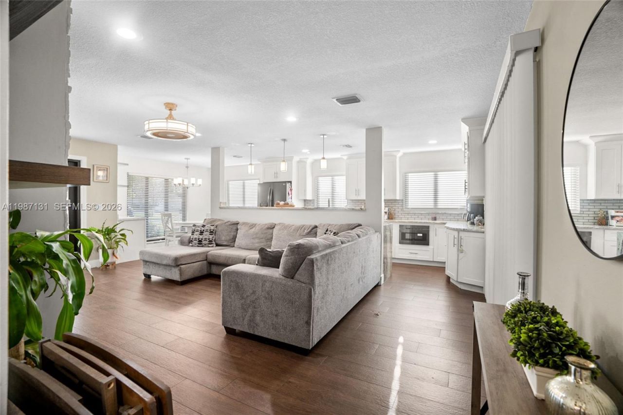 9841 NW 24th St , Coral Springs, FL 33065 Photo