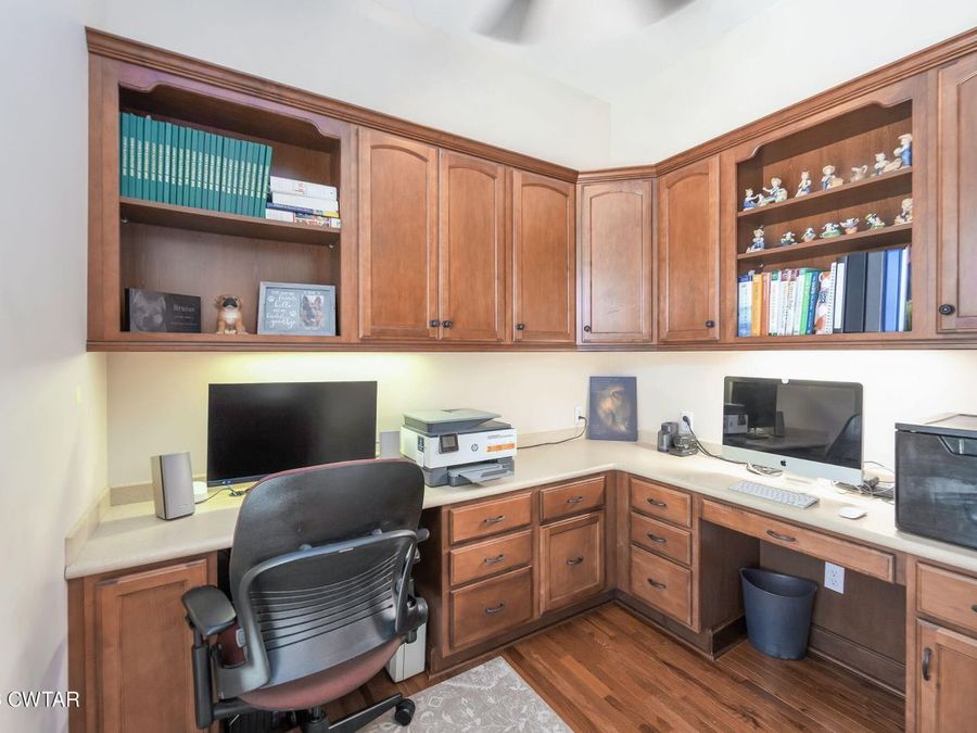 Property Image 28