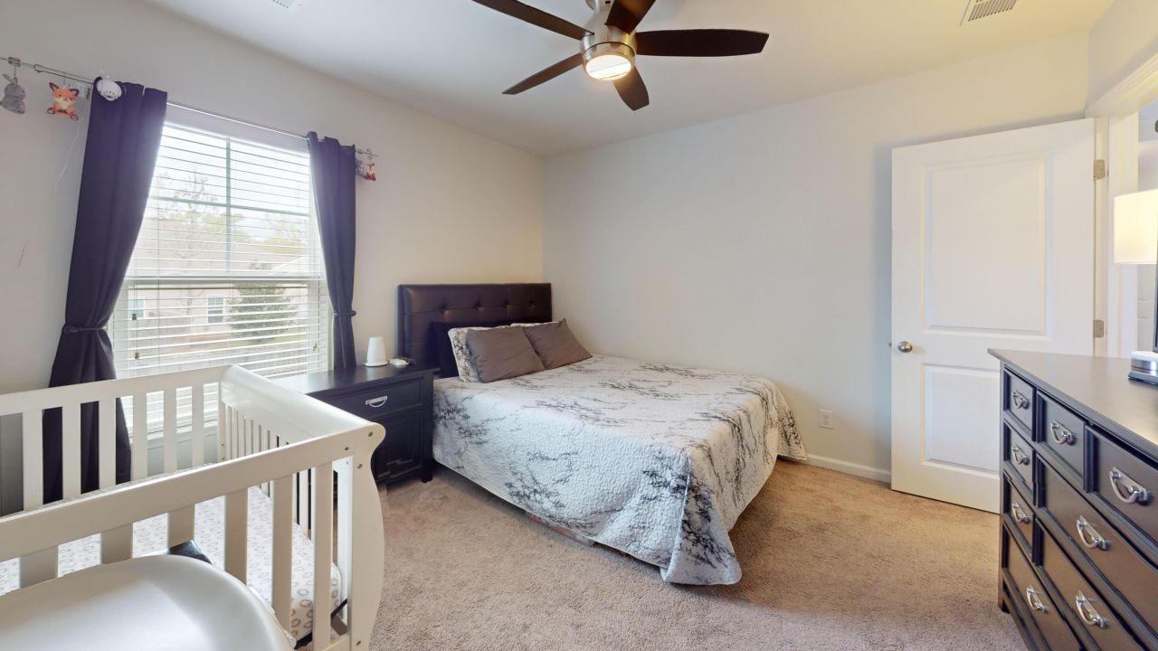 208 Roanoke Hill Court Photo 15