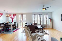 208 Roanoke Hill Court photo 4