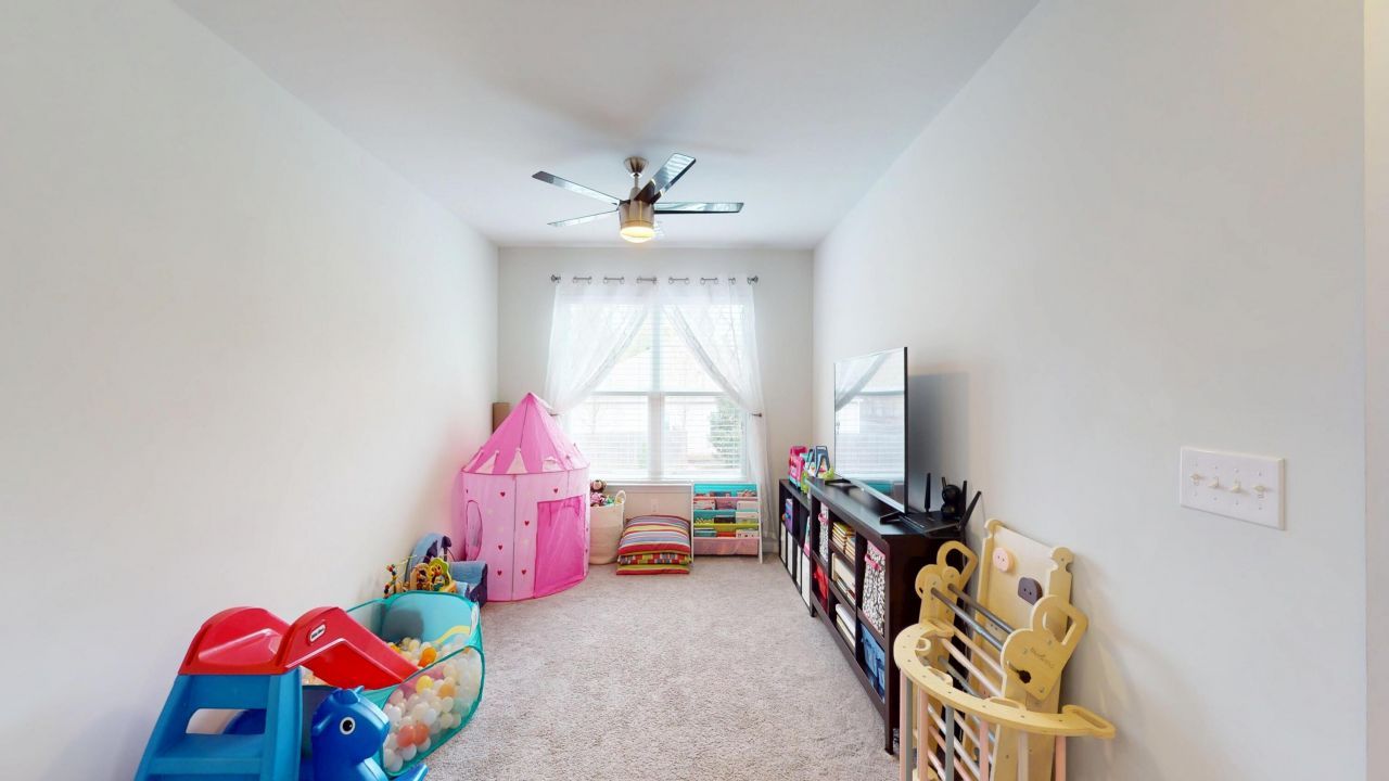 208 Roanoke Hill Court Photo 22