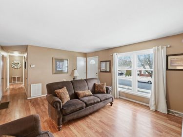 107 Loy Street, Versailles, KY 40383