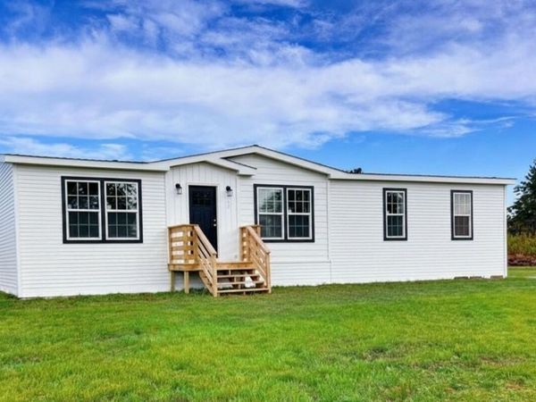 78 Anderson Drive, Leeds, ME 04263