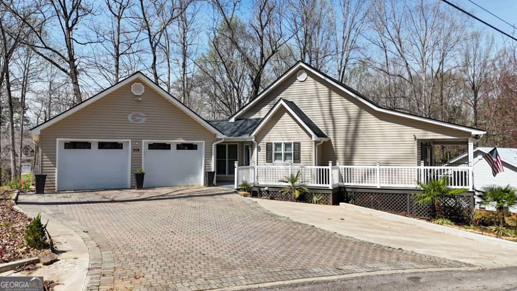 504 Rue Chalet, Lavonia, GA 30553 Main Photo